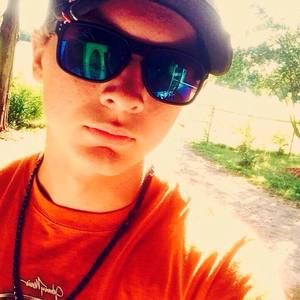 Meet your Posher, Nicholas